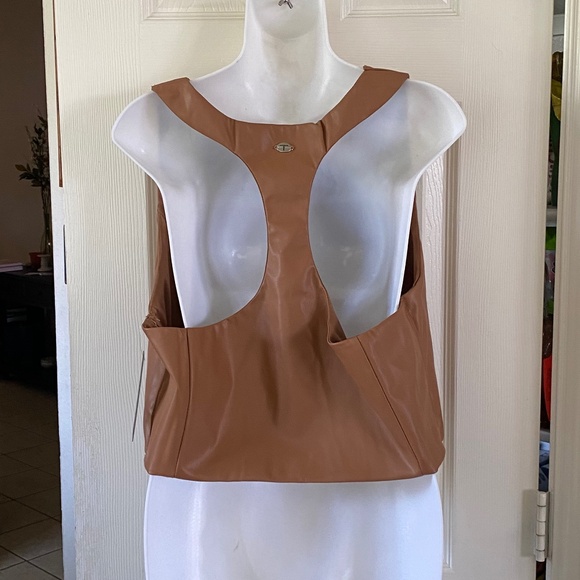 Tahari Sport Women's Active Faux Leather Racerback Cropped Tank - Picture 3 of 8